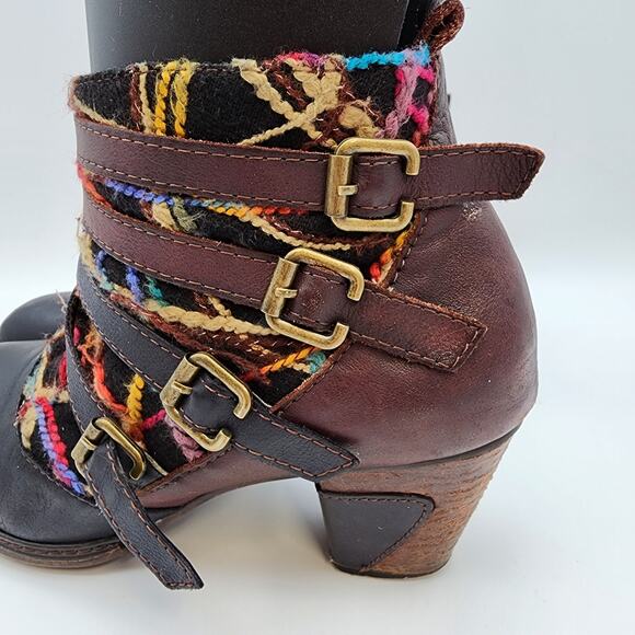 L’Artiste Leather Yarn Buckle Ankle Boots Size 9.5 EUR 41 Heeled Boho Whimsigoth - Picture 7 of 12